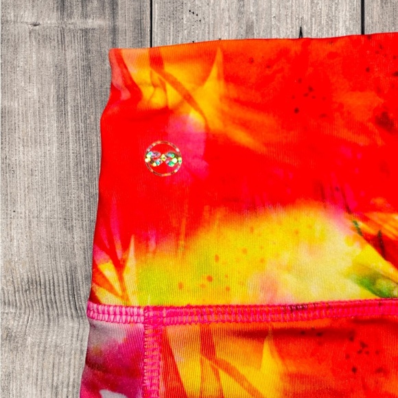 ABS Allen Schwartz Vibrant Multicolor Capri Athletic Leggings Size Large - Picture 4 of 6